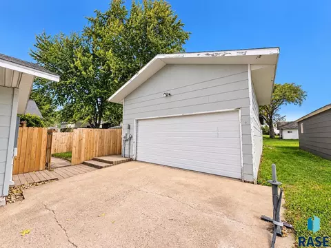 Other - 704 E 3rd St, Colton, SD 57018 photo 3 of 4