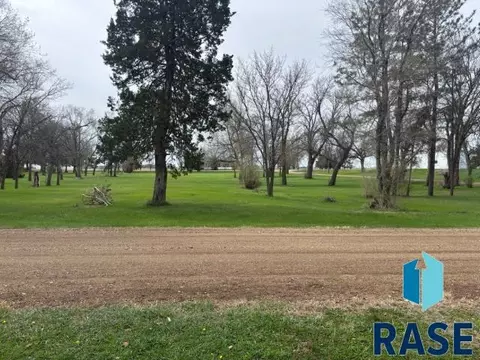 310 Elm St, Canova, SD 57321 photo 5