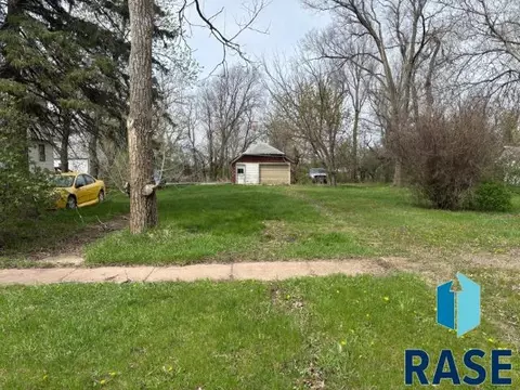 310 Elm St, Canova, SD 57321 photo 8