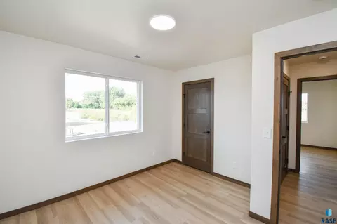 Bedroom - 1818 S Daylight Dr, Sioux Falls, SD 57110 photo 5 of 10