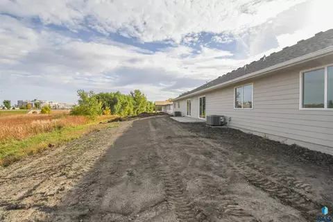 Exterior - 1818 S Daylight Dr, Sioux Falls, SD 57110 photo 3 of 7