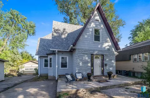 824 N Walts Ave, Sioux Falls, SD 57104