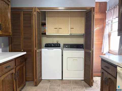Other - 521 W 2nd Ave, Miller, SD 57362 photo 4 of 14