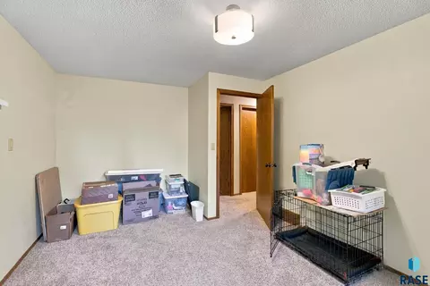 Bedroom - 3304 E Marson Dr, Sioux Falls, SD 57103 photo 8 of 9