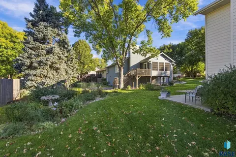 Exterior - 3304 E Marson Dr, Sioux Falls, SD 57103 photo 3 of 7