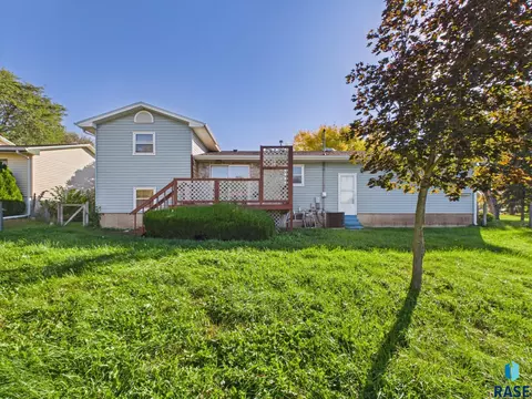 Exterior - 25761 Lindbergh Ave, Renner, SD 57055 photo 4 of 6