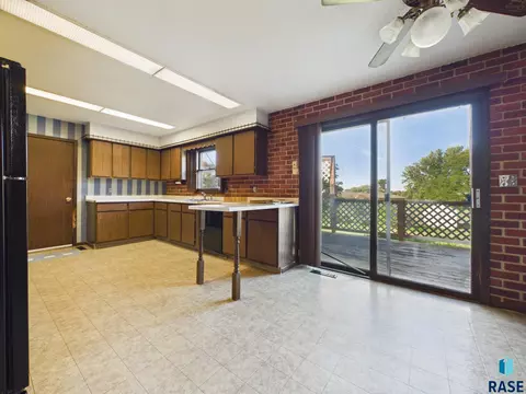 Kitchen - 25761 Lindbergh Ave, Renner, SD 57055 photo 6 of 6