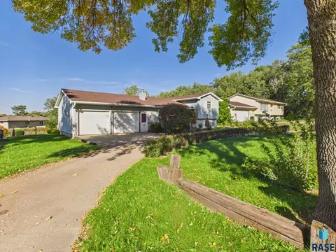 Exterior - 25761 Lindbergh Ave, Renner, SD 57055 photo 3 of 6
