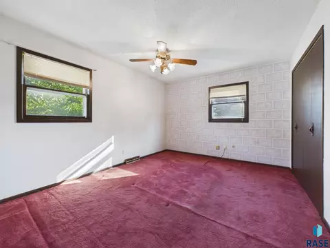 Bedroom - 25761 Lindbergh Ave, Renner, SD 57055 photo 4 of 8