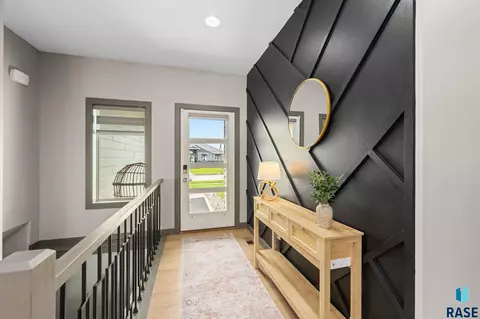 Entry Way - 6708 E Dugout Ln, Sioux Falls, SD 57110 photo 1 of 1