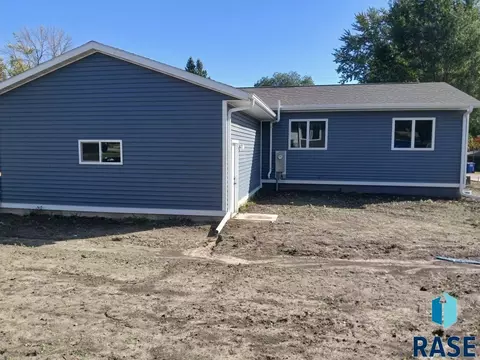 Other - 1947 E 33rd St N, Sioux Falls, SD 57104 photo 7 of 8