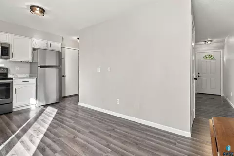 Other - 105 E Maureen Dr, Brandon, SD 57005 photo 3 of 15