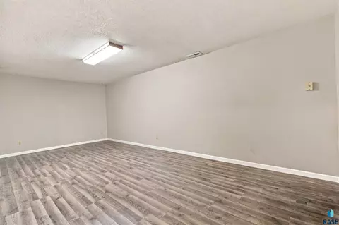 Other - 105 E Maureen Dr, Brandon, SD 57005 photo 5 of 15