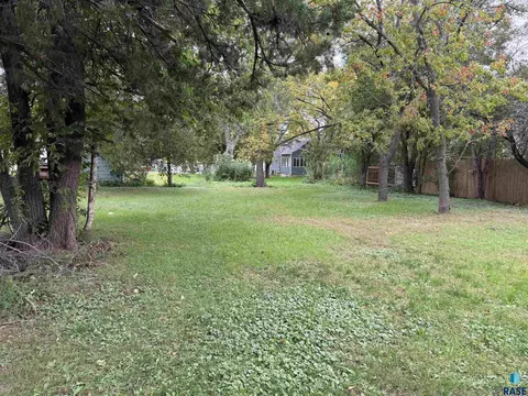 Exterior - 210 E State St, Marion, SD 57043 photo 3 of 5