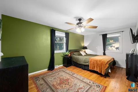 Bedroom - 3904 E 21st St, Sioux Falls, SD 57103 photo 1 of 8