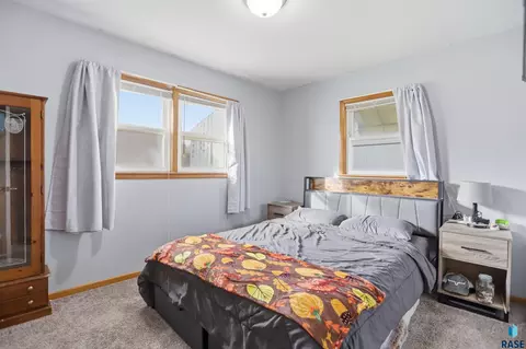 Bedroom - 417 S Poplar St, Freeman, SD 57029 photo 2 of 2