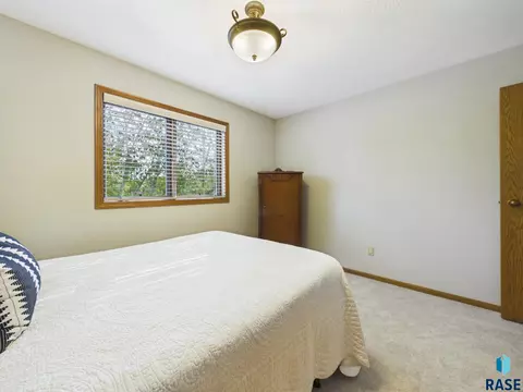 Bedroom - 2900 E 52nd St, Sioux Falls, SD 57103 photo 6 of 13