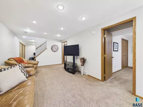 Other - 2900 E 52nd St, Sioux Falls, SD 57103 photo 4 of 11