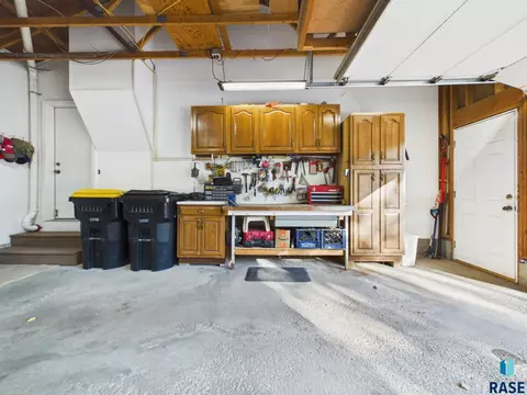 Other - 2900 E 52nd St, Sioux Falls, SD 57103 photo 10 of 11