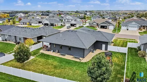 View/Area - 8204 E Roughlock St, Sioux Falls, SD 57110 photo 1 of 15