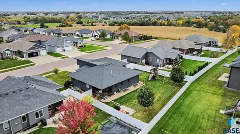 View/Area - 8204 E Roughlock St, Sioux Falls, SD 57110 photo 7 of 15