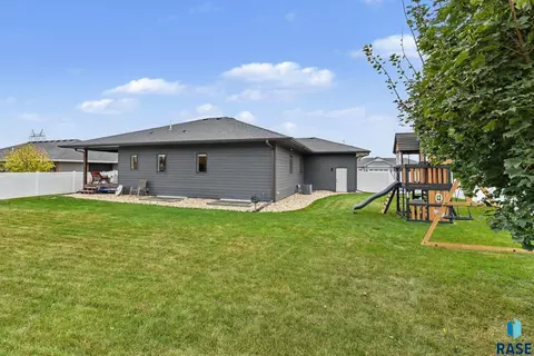 Exterior - 8204 E Roughlock St, Sioux Falls, SD 57110 photo 3 of 6