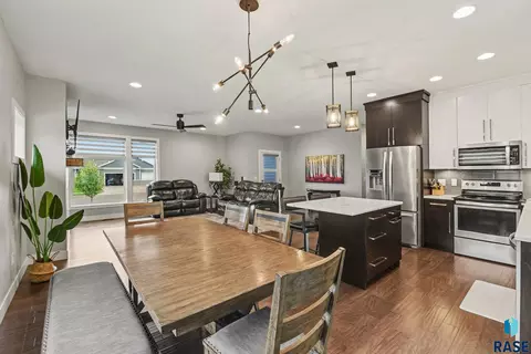 Dining - 8204 E Roughlock St, Sioux Falls, SD 57110 photo 1 of 1