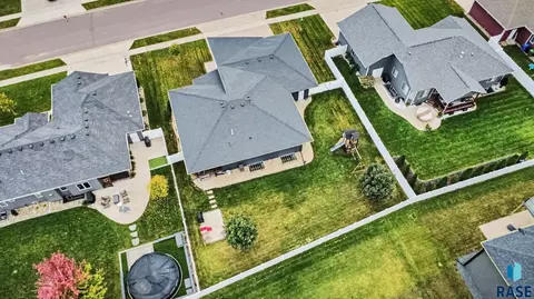View/Area - 8204 E Roughlock St, Sioux Falls, SD 57110 photo 4 of 15
