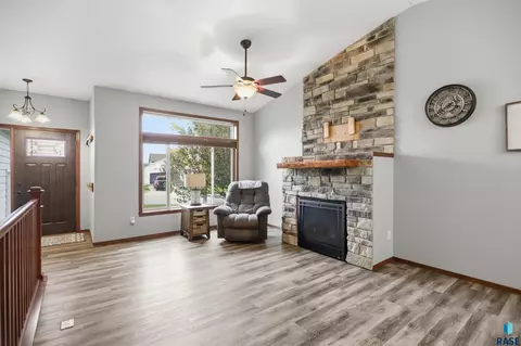 Other - 445 N Jenny Ave, Tea, SD 57064 photo 2 of 7