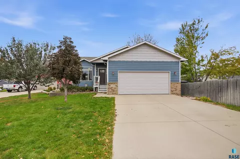Exterior - 445 N Jenny Ave, Tea, SD 57064 photo 10 of 10