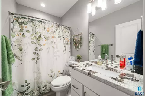 Bath - 6501 E 33rd St, Sioux Falls, SD 57110 photo 7 of 7