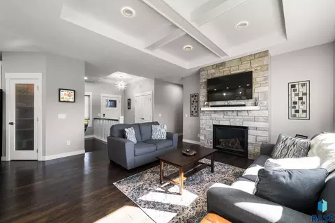 Living - 6501 E 33rd St, Sioux Falls, SD 57110 photo 1 of 8