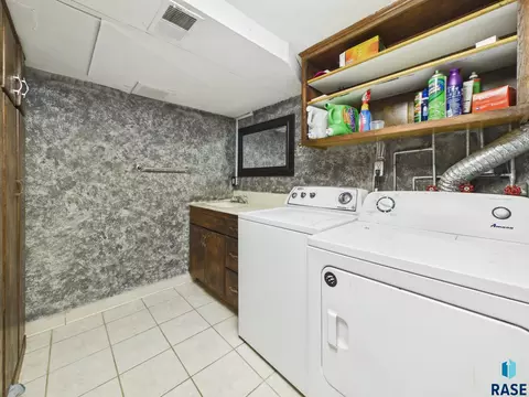 Other - 1205 E 30th St, Sioux Falls, SD 57105 photo 7 of 9