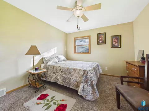 Bedroom - 1205 E 30th St, Sioux Falls, SD 57105 photo 3 of 6
