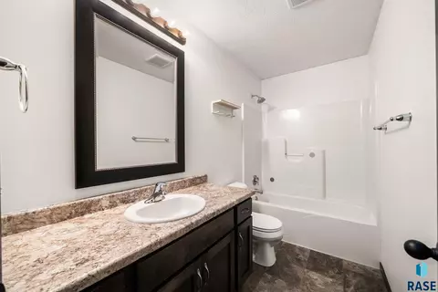 Bath - 2909 S Keyrell Dr, Sioux Falls, SD 57106 photo 1 of 4