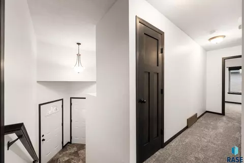 Entry Way - 2909 S Keyrell Dr, Sioux Falls, SD 57106 photo 1 of 1