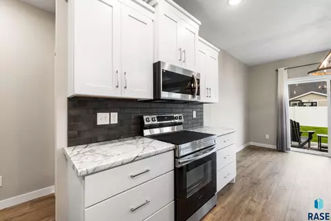 Kitchen - 120 E Ivy Rd, Tea, SD 57064 photo 3 of 3