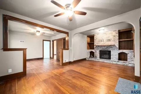 Living - 425 S Bartlett St, Canton, SD 57013 photo 3 of 3