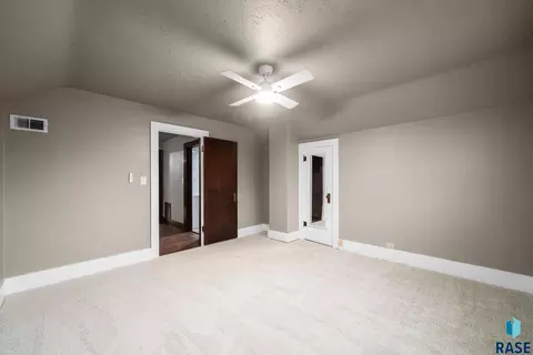 Bedroom - 425 S Bartlett St, Canton, SD 57013 photo 4 of 6