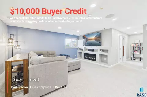 Living - 6909 S Shadow Cir, Sioux Falls, SD 57108 photo 6 of 6