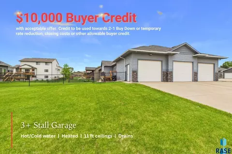 Exterior - 6909 S Shadow Cir, Sioux Falls, SD 57108 photo 3 of 6