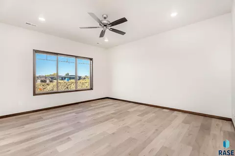 Bedroom - 6147 S Bison Pl, Sioux Falls, SD 57108 photo 1 of 7