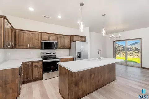 Kitchen - 6147 S Bison Pl, Sioux Falls, SD 57108 photo 1 of 3