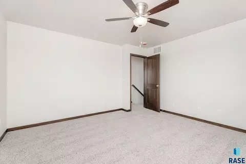 Bedroom - 6147 S Bison Pl, Sioux Falls, SD 57108 photo 4 of 7