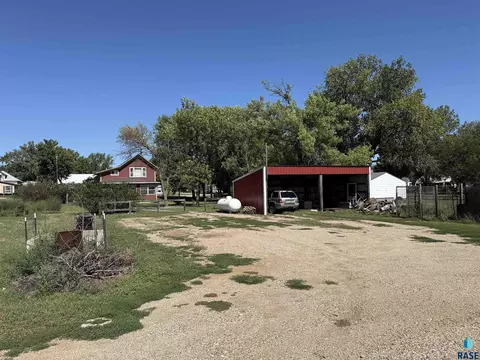 Exterior - 141 Elm St E, Monroe, SD 57047 photo 9 of 11