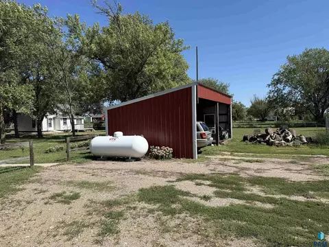 Exterior - 141 Elm St E, Monroe, SD 57047 photo 5 of 11
