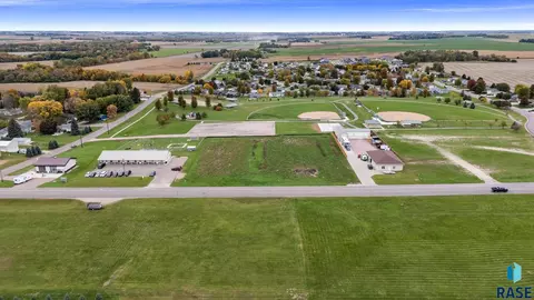 528 Lovely Ave, Baltic, SD 57003 photo 6