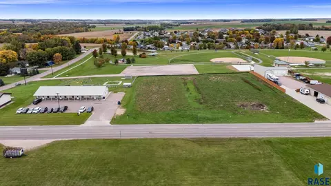 528 Lovely Ave, Baltic, SD 57003 photo 5