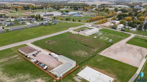 528 Lovely Ave, Baltic, SD 57003 photo 10