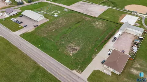 528 Lovely Ave, Baltic, SD 57003 photo 8